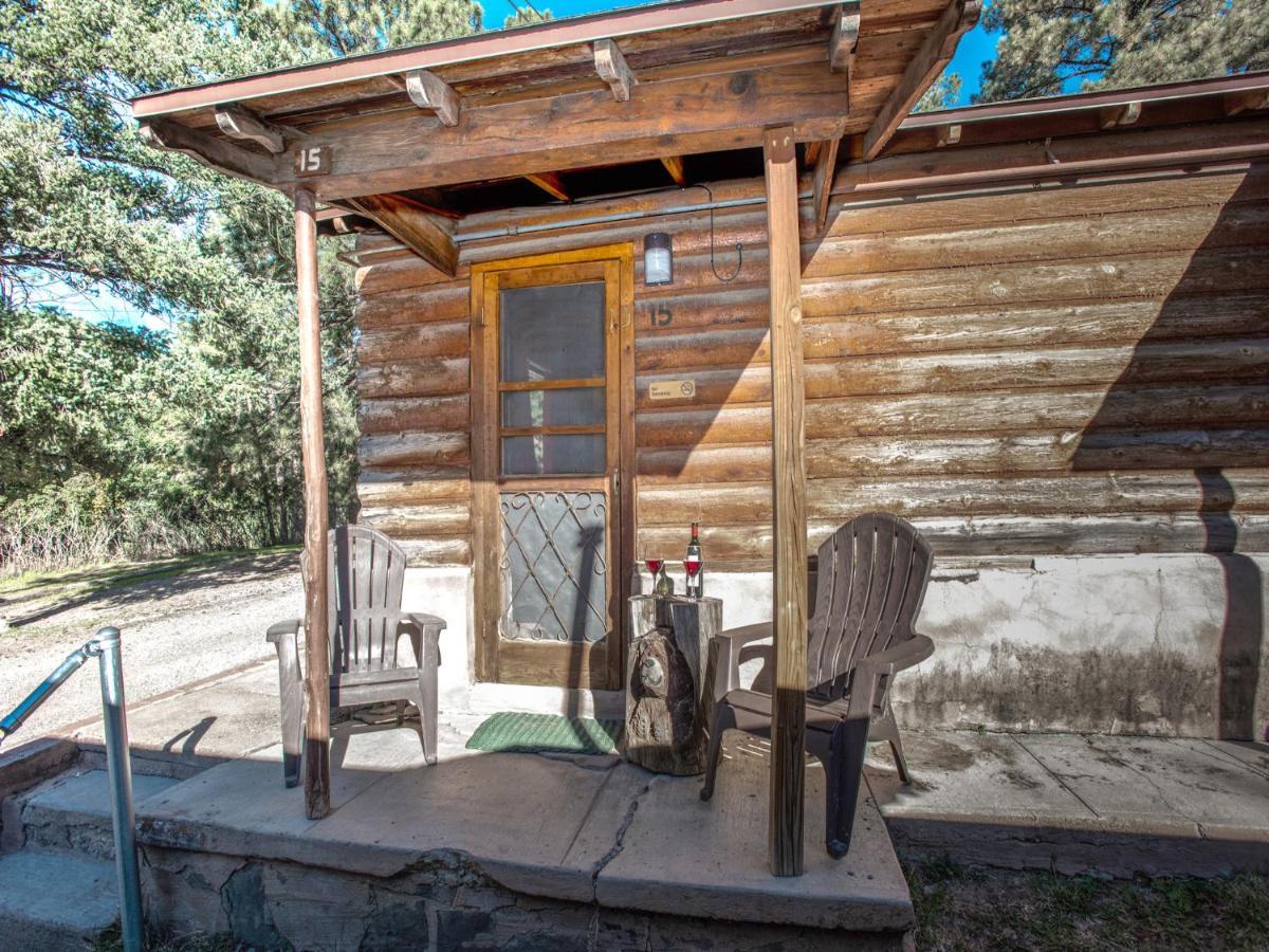 Apache Village Cabinette 15, Queen Bed, Midtown, Sleeps 2 Ruidoso Kültér fotó